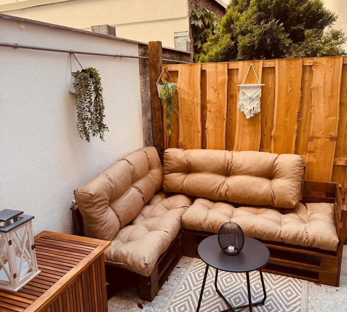 Appartement Urban Hideaway Cozy Loft, Green Courtyard And Ac Vienne